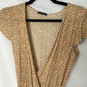 Brandy Melville summer wrap dress!